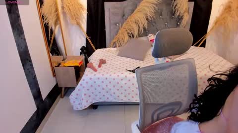   online show from December 23, 1:36 am