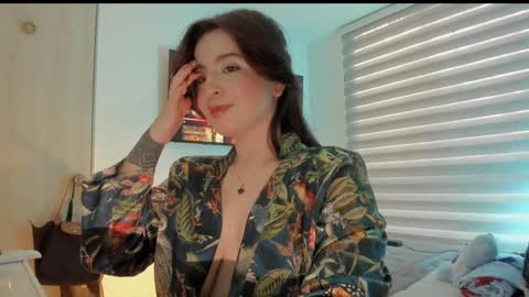 camila   online show from January 28, 11:17 am