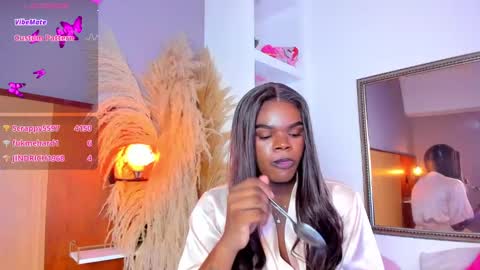 camiestrada online show from March 9, 6:54 pm