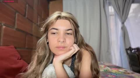 camii19y online show from December 21, 10:06 pm