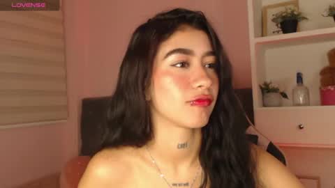 Snapshot of camiilaatorres chatting on May 15, 11:34 pm camila online show from May 15, 11:34 pm