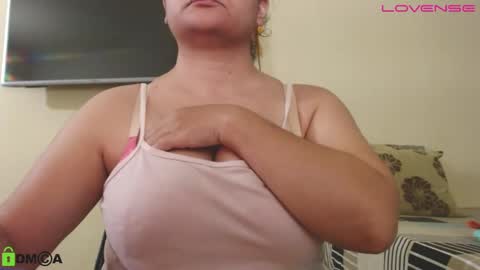 Snapshot of camiilahotxxx chatting on September 27, 4:34 pm Camila online show from September 27, 4:34 pm