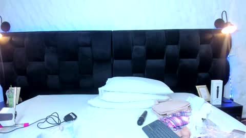 camila__gomez_ online show from January 9, 12:19 pm