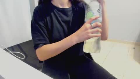 Cami online show from December 4, 4:00 am