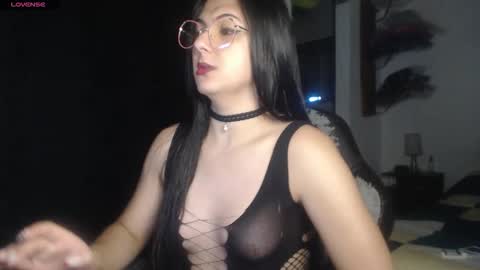 Snapshot of camila_bigcock_ts chatting on February 19, 2:51 am camila online show from February 19, 2:51 am