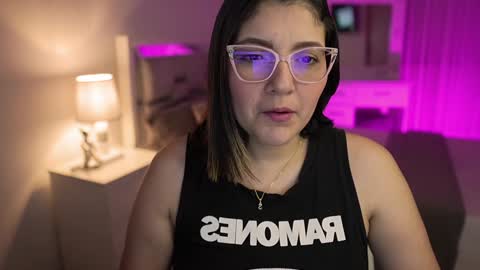 Camila buitrago online show from December 14, 10:50 pm