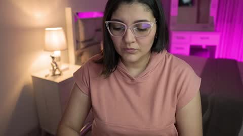 Camila buitrago online show from December 19, 2:23 am