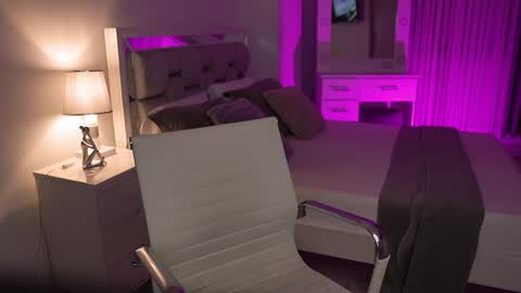 Camila buitrago online show from December 20, 1:14 am