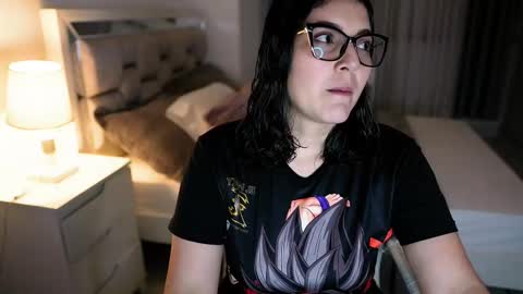 Camila buitrago online show from September 24, 11:30 pm