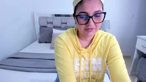 Camila buitrago online show from May 27, 1:57 am