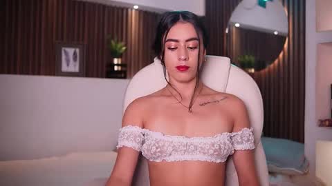 Snapshot of camila_martinez9 chatting on September 16, 11:33 am camila_martinez9 online show from September 16, 11:33 am