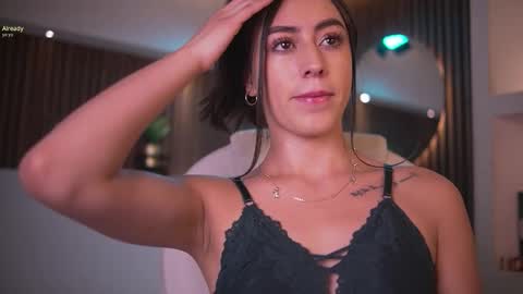 Snapshot of camila_martinez9 chatting on October 2, 11:28 am camila_martinez9 online show from October 2, 11:28 am