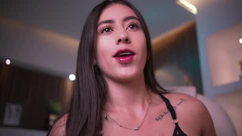 Snapshot of camila_martinez9 chatting on October 10, 11:31 am camila_martinez9 online show from October 10, 11:31 am