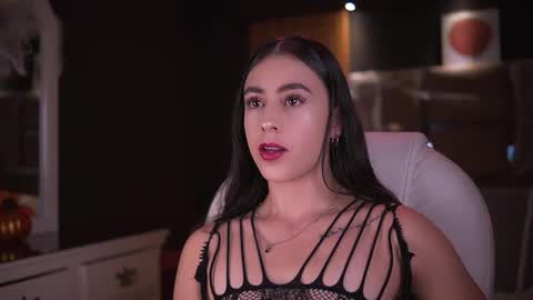 Snapshot of camila_martinez9 chatting on October 16, 11:33 am camila_martinez9 online show from October 16, 11:33 am