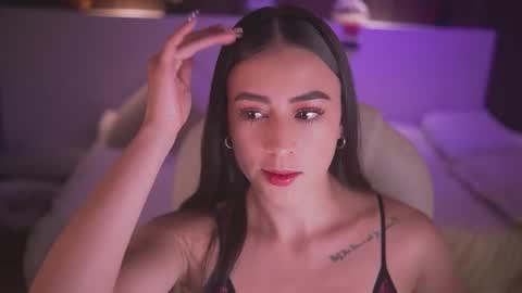 camila_martinez9 online show from December 3, 11:30 am