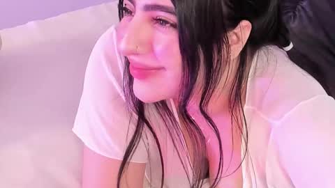 Camila online show from February 24, 1:58 am