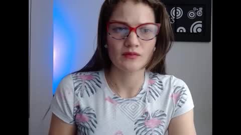 Snapshot of camila_ventura chatting on September 28, 2:00 pm Camila ventura online show from September 28, 2:00 pm