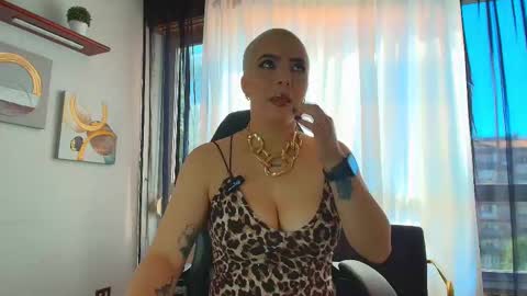    online show from October 6, 9:29 am