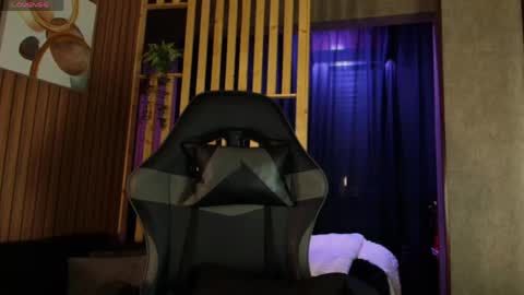    online show from April 23, 5:30 am