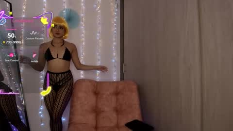 Cami  online show from October 25, 2:35 pm