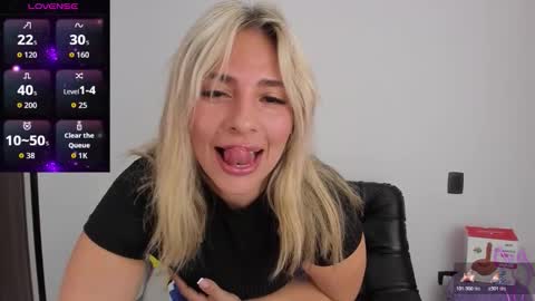 Camila online show from December 19, 5:53 pm