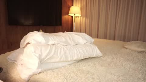 Camila online show from March 5, 2:03 am