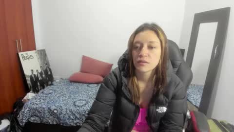 Snapshot of camilakis chatting on November 16, 5:51 pm camila online show from November 16, 5:51 pm