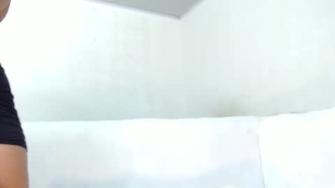 Snapshot of camilapaez1 chatting on December 13, 7:04 am cami online show from December 13, 7:04 am