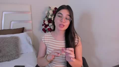 Camila online show from February 4, 10:45 pm