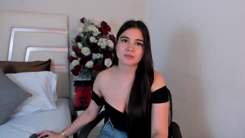 Snapshot of camilasofiia chatting on March 10, 7:29 pm Camila online show from March 10, 7:29 pm