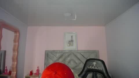 Snapshot of camilavixen_ch chatting on July 9, 8:57 pm camila online show from July 9, 8:57 pm
