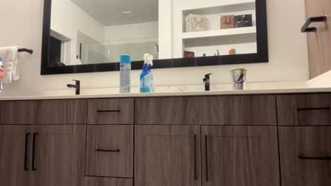 Snapshot of camiliakxoxo chatting on December 17, 10:54 pm camiliakxoxo online show from December 17, 10:54 pm