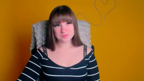 Snapshot of camilla_body chatting on April 14, 5:46 am Camilla online show from April 14, 5:46 am