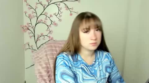 Snapshot of camilla_body chatting on May 10, 5:34 am Camilla online show from May 10, 5:34 am