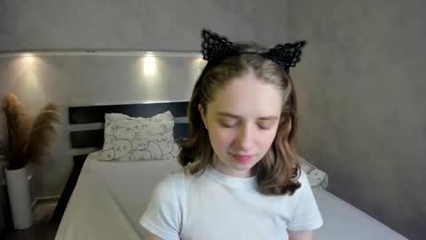 Camilla online show from October 6, 1:03 am