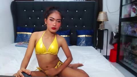 camilla_morena online show from March 11, 5:27 am