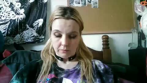 Camille Deville online show from December 2, 2:42 am