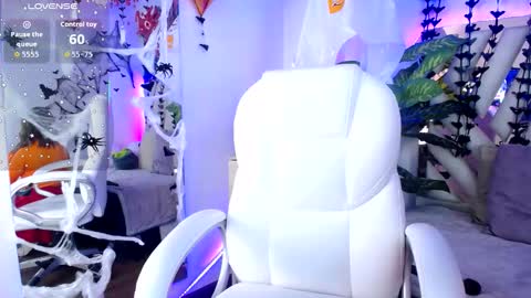 Camille online show from October 31, 9:43 am