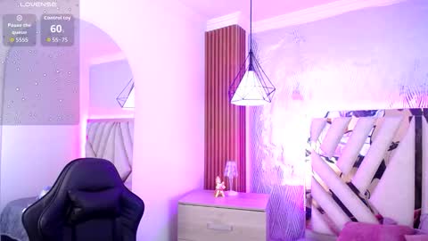 Camille online show from February 3, 10:09 am