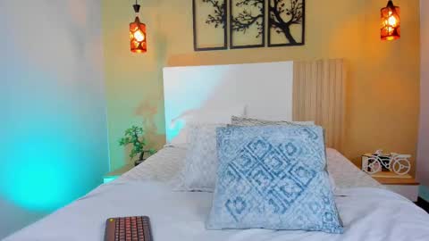 Camille Lynn online show from February 24, 3:55 am