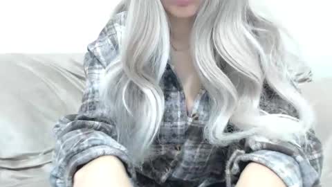 Snapshot of camillebunny chatting on December 20, 4:52 am CamilleBunny online show from December 20, 4:52 am