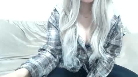 CamilleBunny online show from January 19, 3:43 am