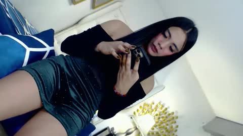 camillejoson online show from April 9, 6:19 am