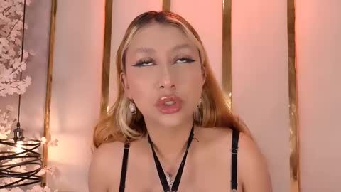  camille milano  online show from October 20, 6:14 am