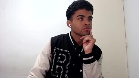 camillo_beischel_ online show from January 12, 6:35 pm