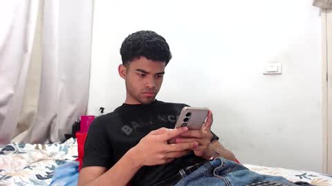 camillo_beischel_ online show from January 15, 7:06 pm