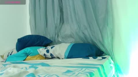 camilo_contre21 online show from January 12, 2:45 am