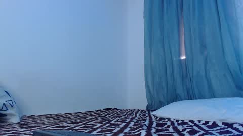 camilo_contre21 online show from February 17, 8:36 pm