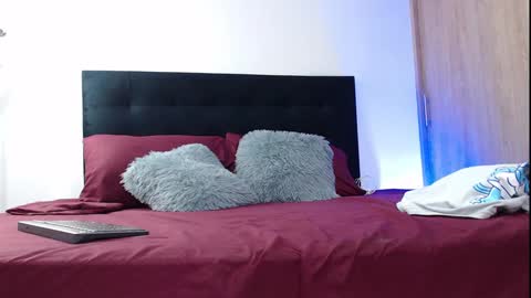 camilo_contre21 online show from September 26, 8:13 pm