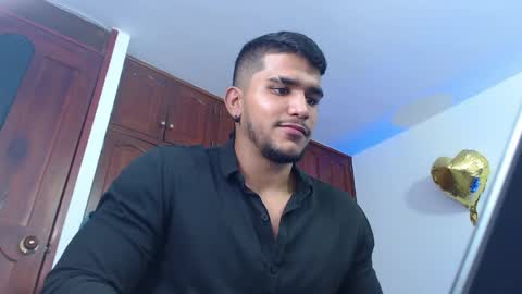 Snapshot of camilo_contre21 chatting on June 9, 7:58 pm camilo_contre21 online show from June 9, 7:58 pm